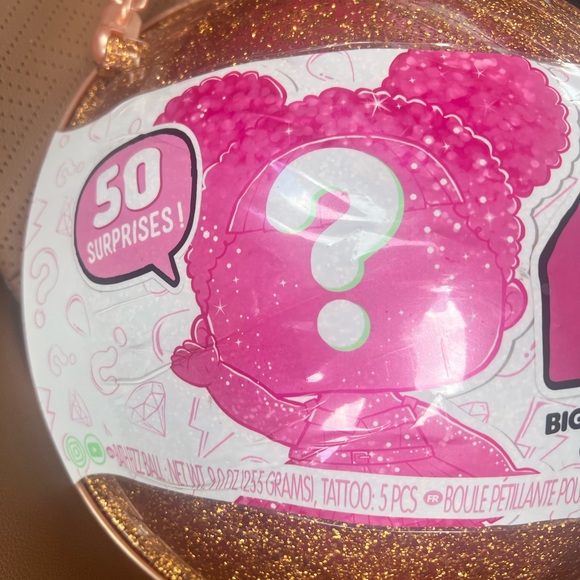 LOL SURPRISE BIG SURPRISE - GOLD BALL - Limited Edition - 50 Surprises - NEW - Picture 2 of 4